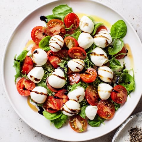 Pearly Strand Mozzarella Salat